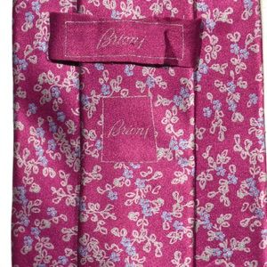 Brioni Pink/Fuschia Flower Pattern Neck Tie